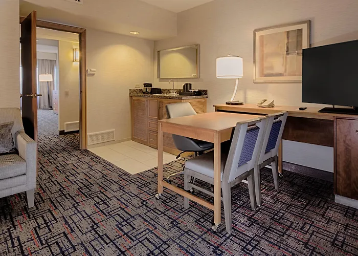 Hotel Embassy By Hilton Chicago O'hare Rosemont