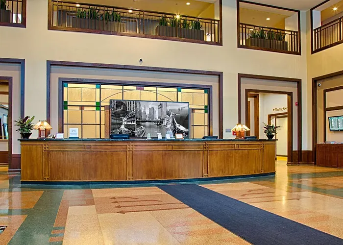 Embassy By Hilton Chicago O'hare Hotel Rosemont