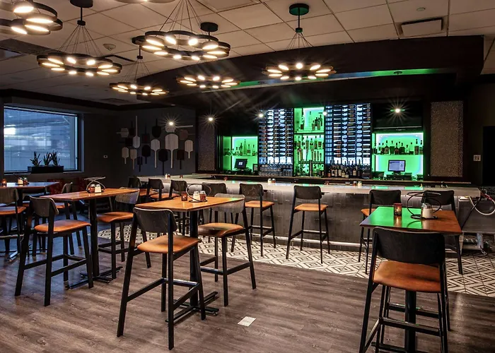 Hotel Embassy By Hilton Chicago O'hare