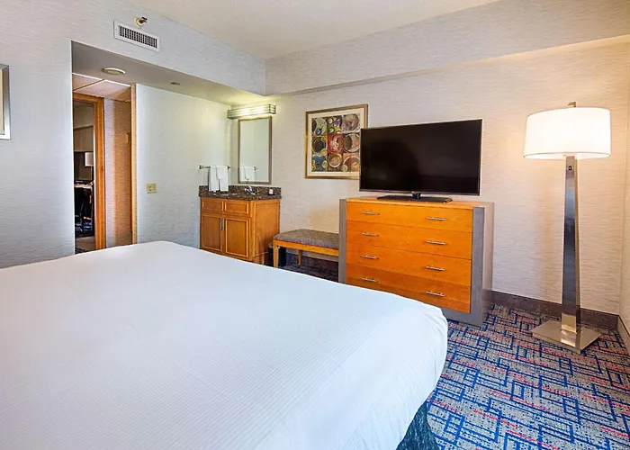 Hotel Embassy By Hilton Chicago O'hare