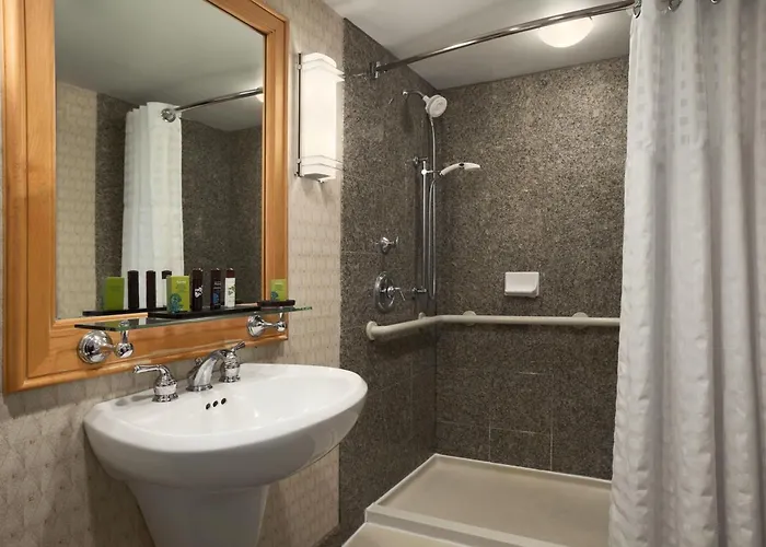 Embassy By Hilton Chicago O'hare Rosemont